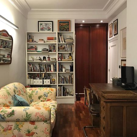 Habitacion Grande Y Confortable Con Bano Privado Junto A Guggenheim Bilbao Exterior foto