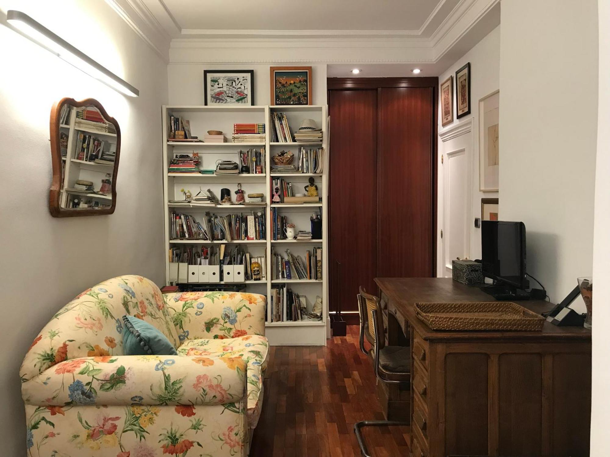 Habitacion Grande Y Confortable Con Bano Privado Junto A Guggenheim Bilbao Exterior foto